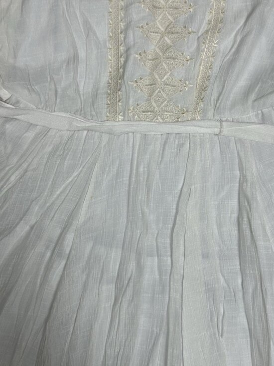Alyx Dress Embroidered White Butterfly Sleeve Asymetrical Hem Crinkle Belt Sz 12 - Picture 6 of 13